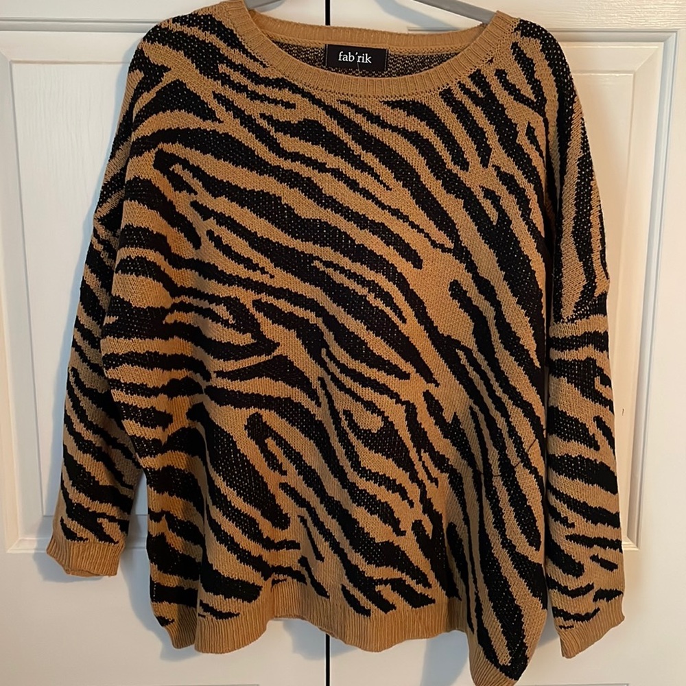 NWT Fabrik Camel Zebra One Size Sweater